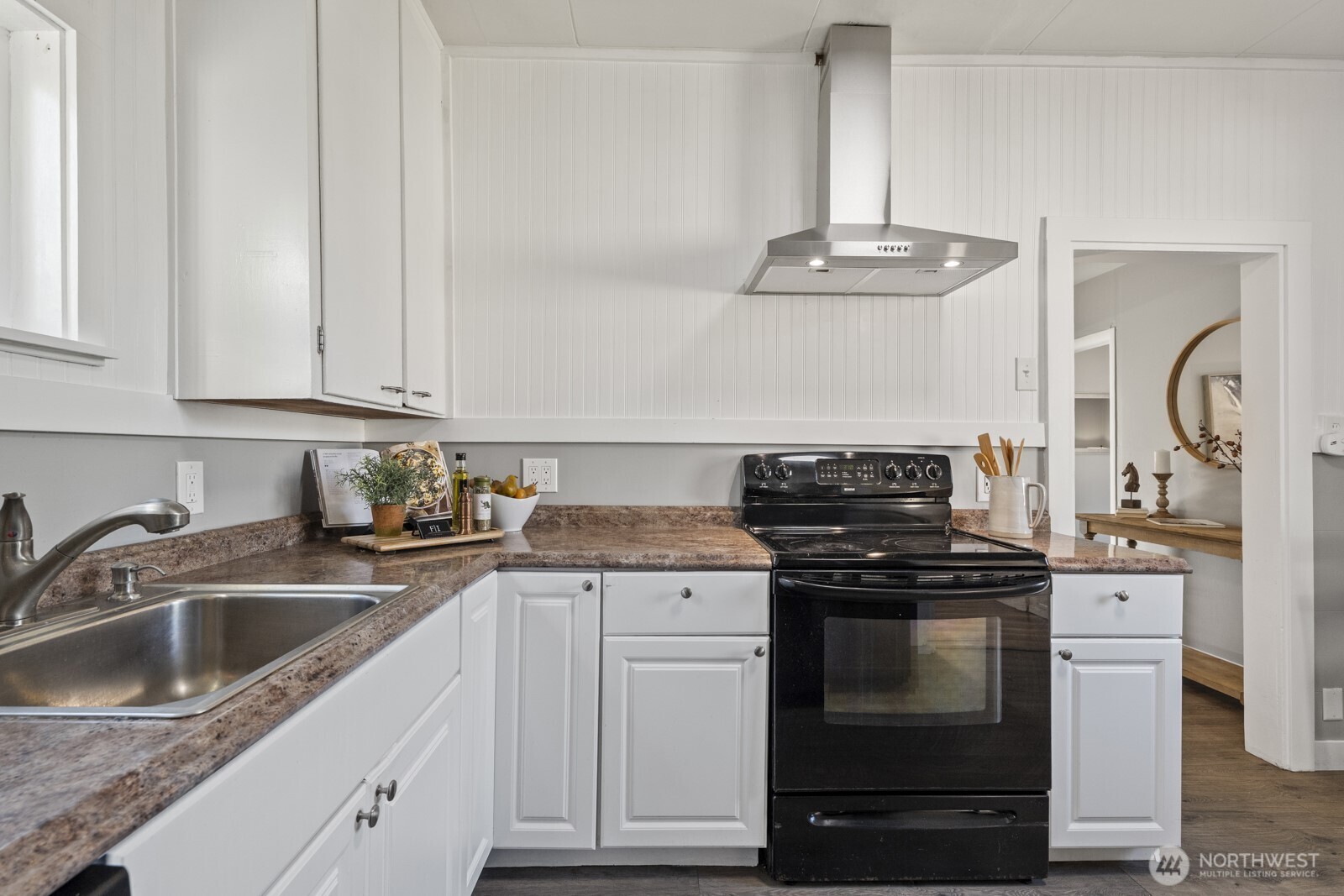 8164 Falls Avenue SE, Snoqualmie, WA 98065