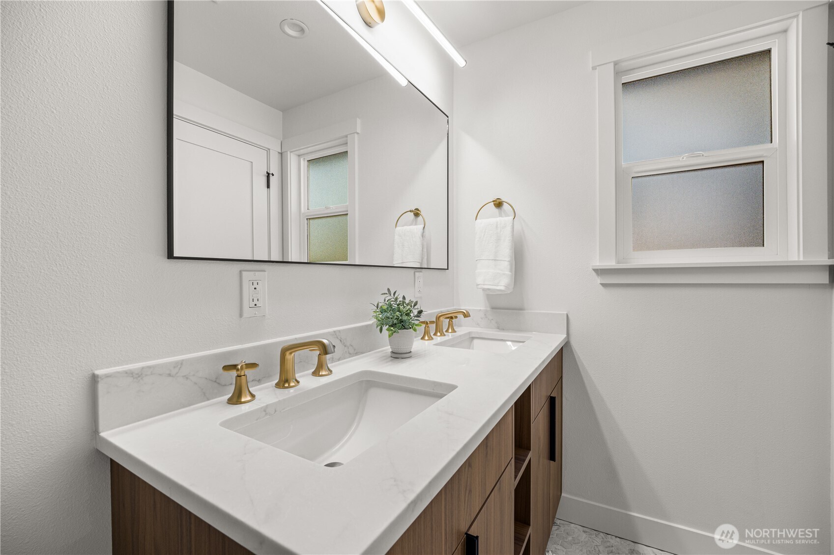 515 NE 123rd Street , Seattle, WA 98125