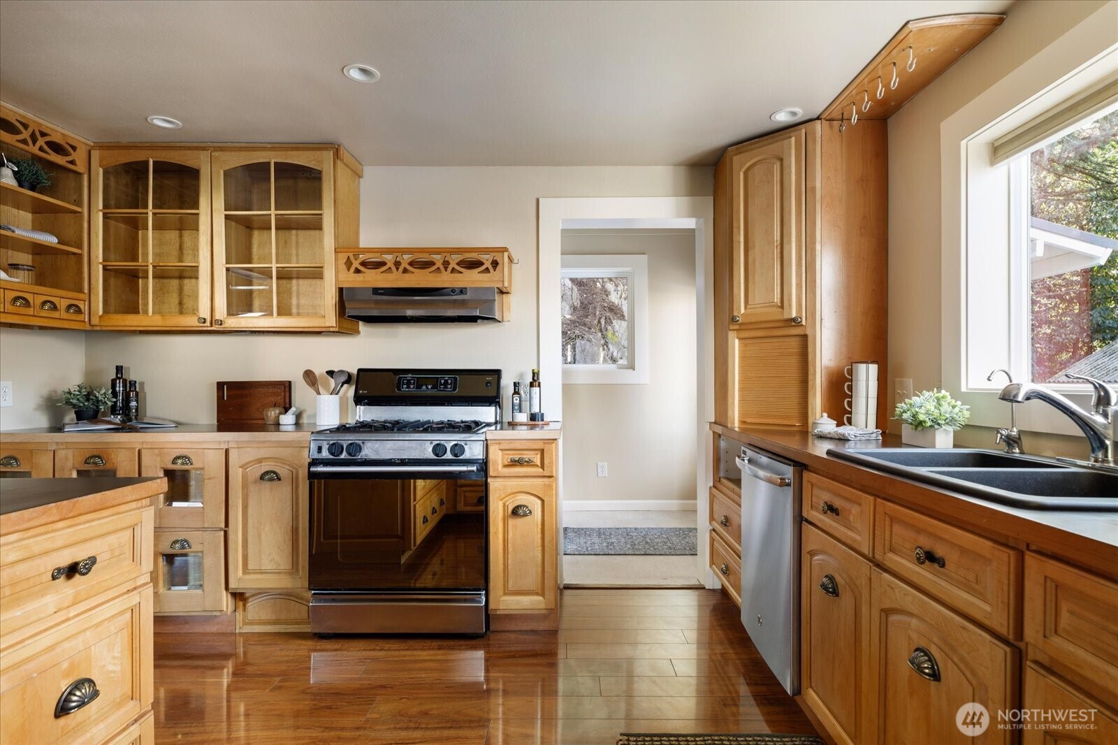 220 Morris Street , La Conner, WA 98257