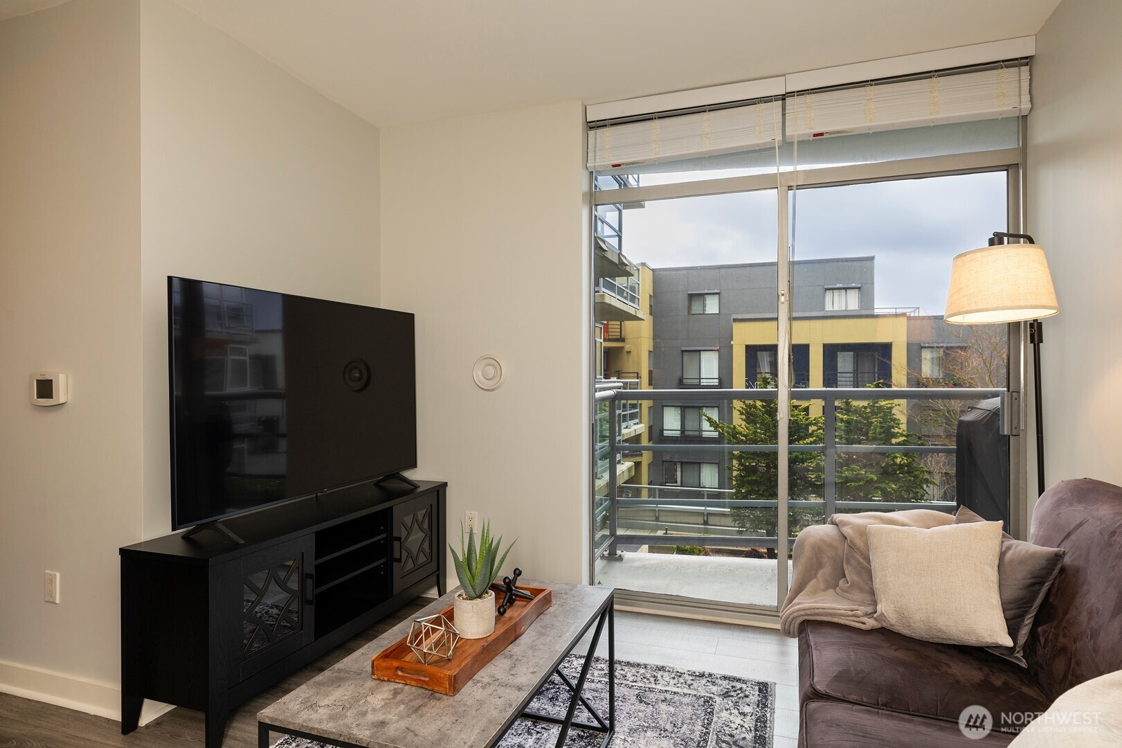 2929 1st Avenue #313, Seattle, WA 98121