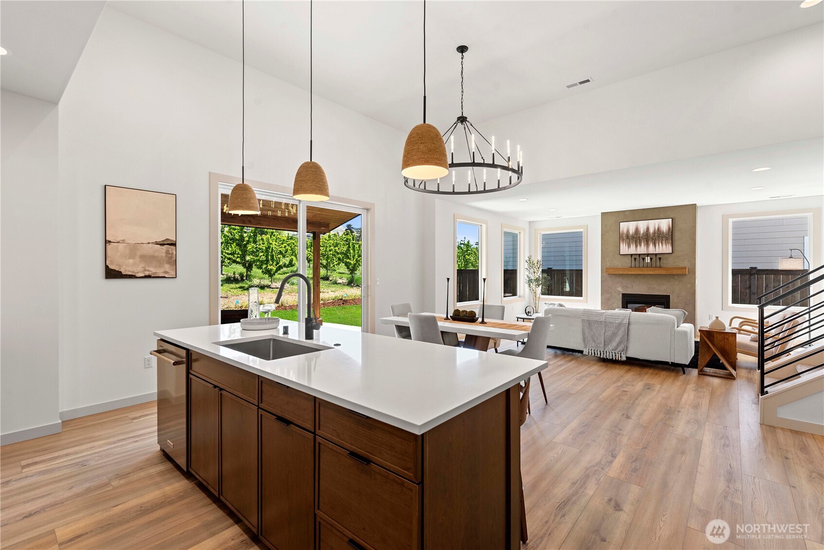 3233 NW Brianna Avenue , East Wenatchee, WA 98802