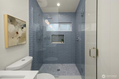 14321 C Interlake Avenue N, Seattle, WA 98133 - Photo 19