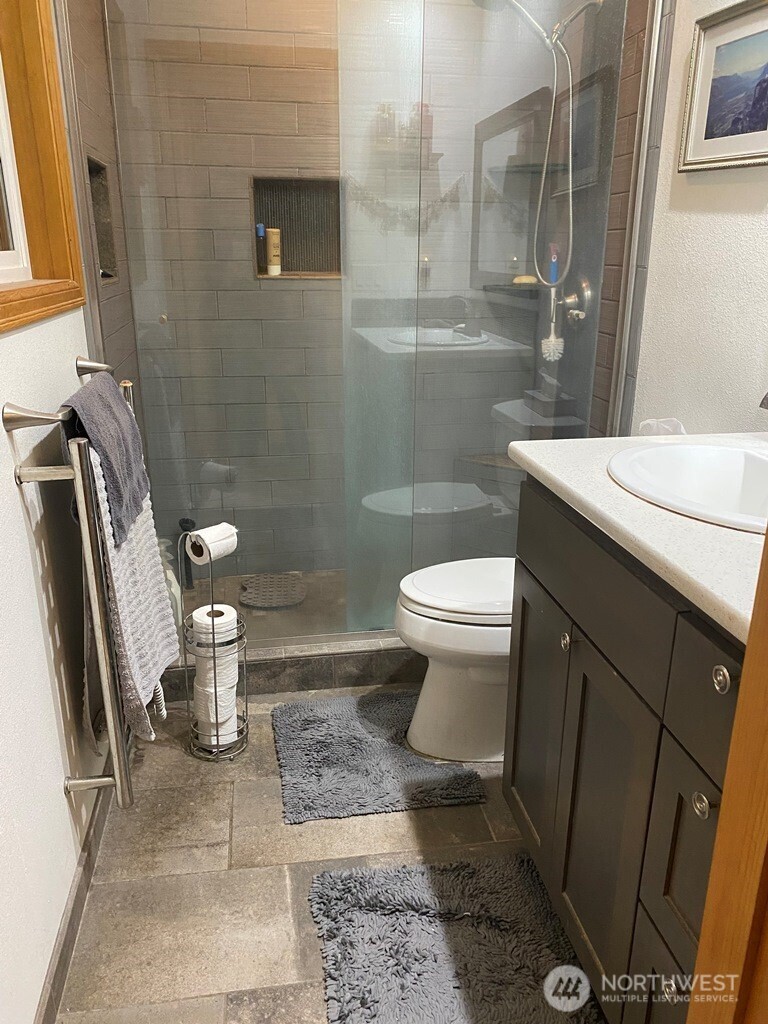 1410 Graham Drive , Kelso, WA 98626