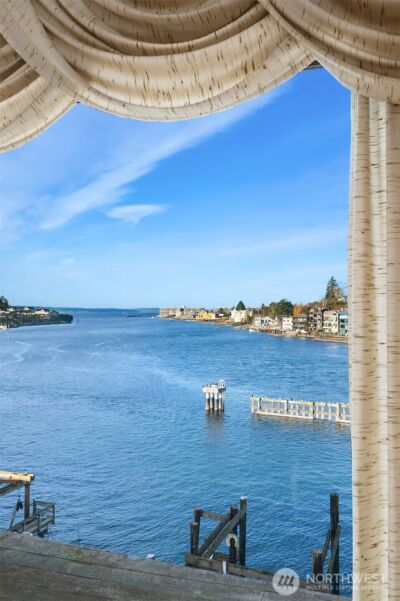 3606 W Commodore Way , Seattle, WA 98199 - Photo 9