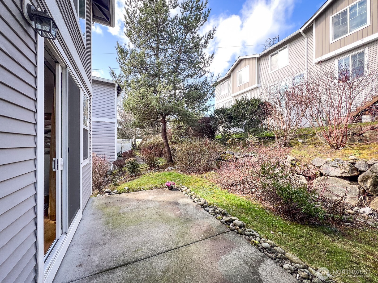 7005 Holly Park Drive S, Seattle, WA 98118