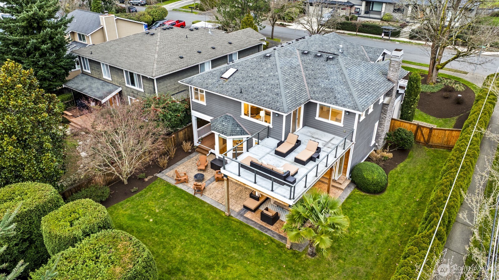 622 9th Avenue S, Kirkland, WA 98033