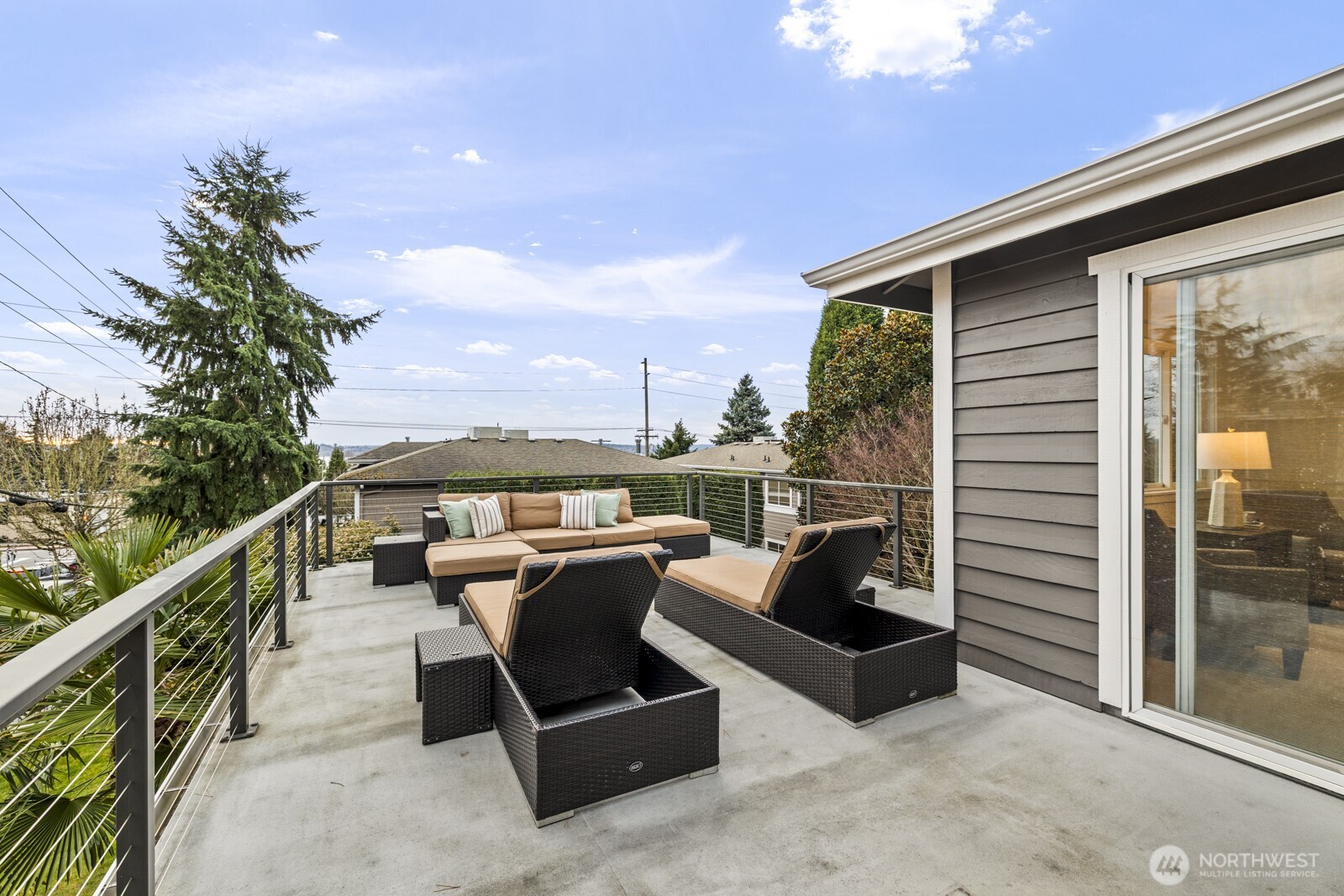 622 9th Avenue S, Kirkland, WA 98033