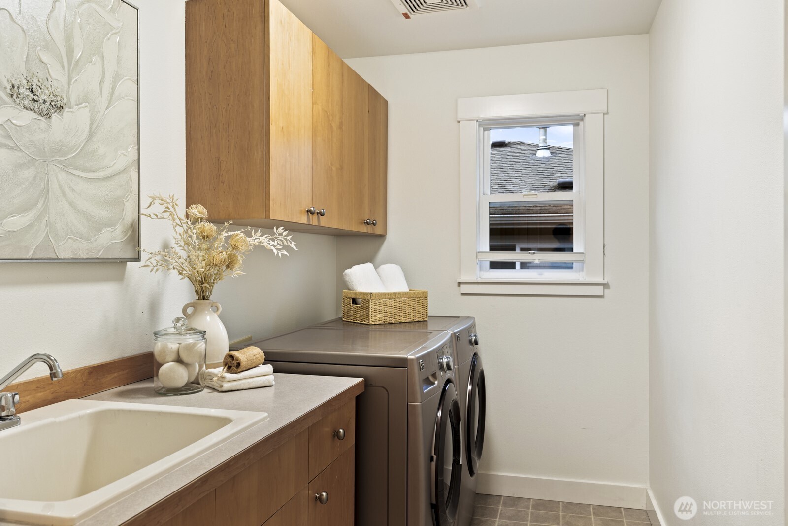 622 9th Avenue S, Kirkland, WA 98033