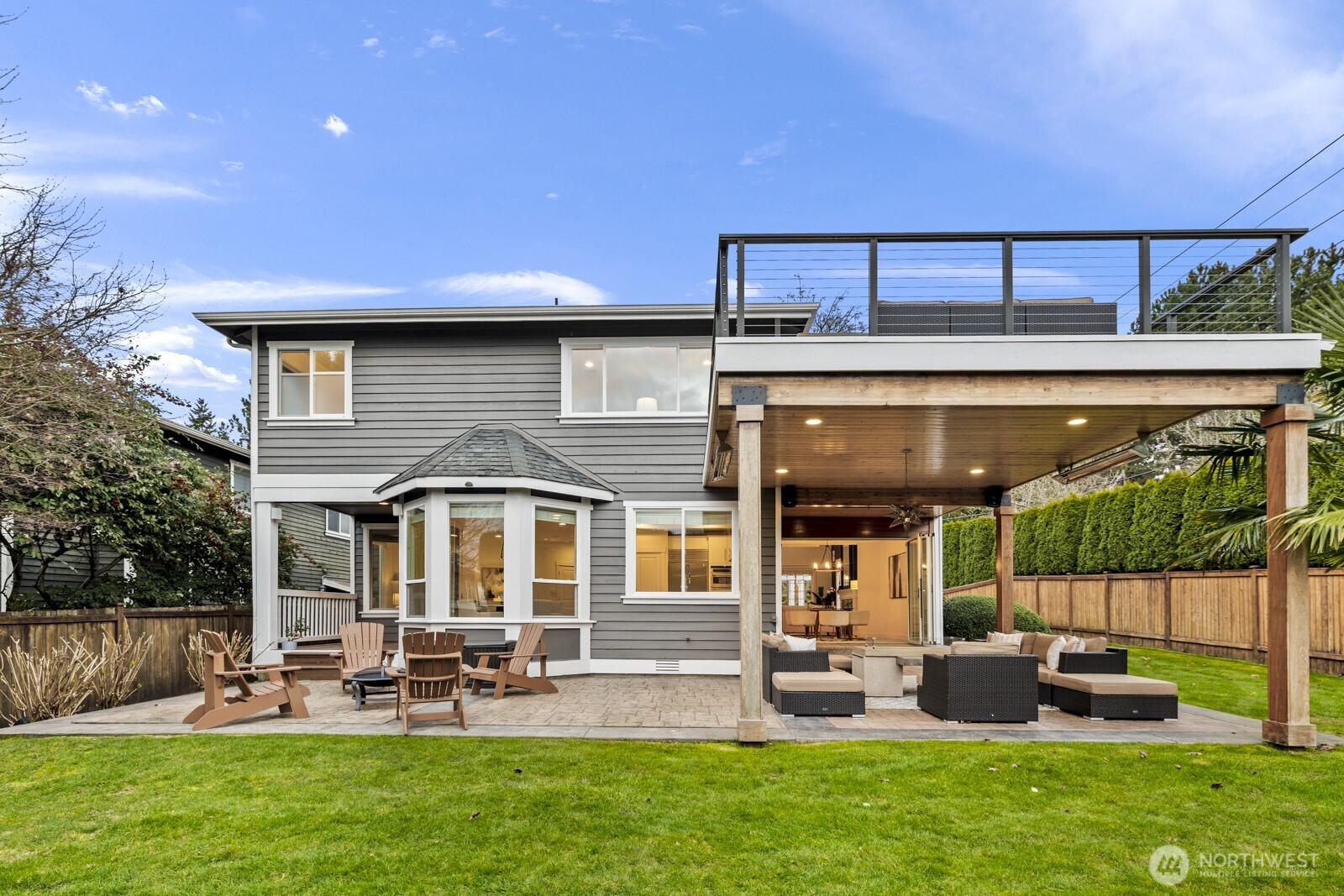 622 9th Avenue S, Kirkland, WA 98033