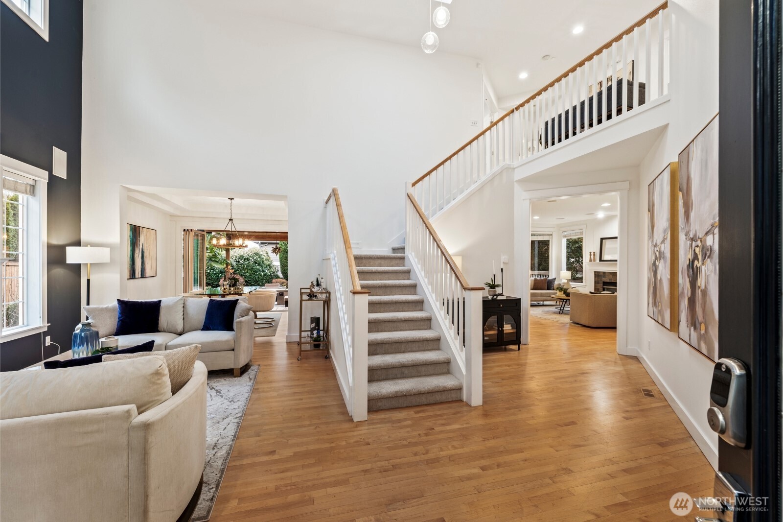 622 9th Avenue S, Kirkland, WA 98033