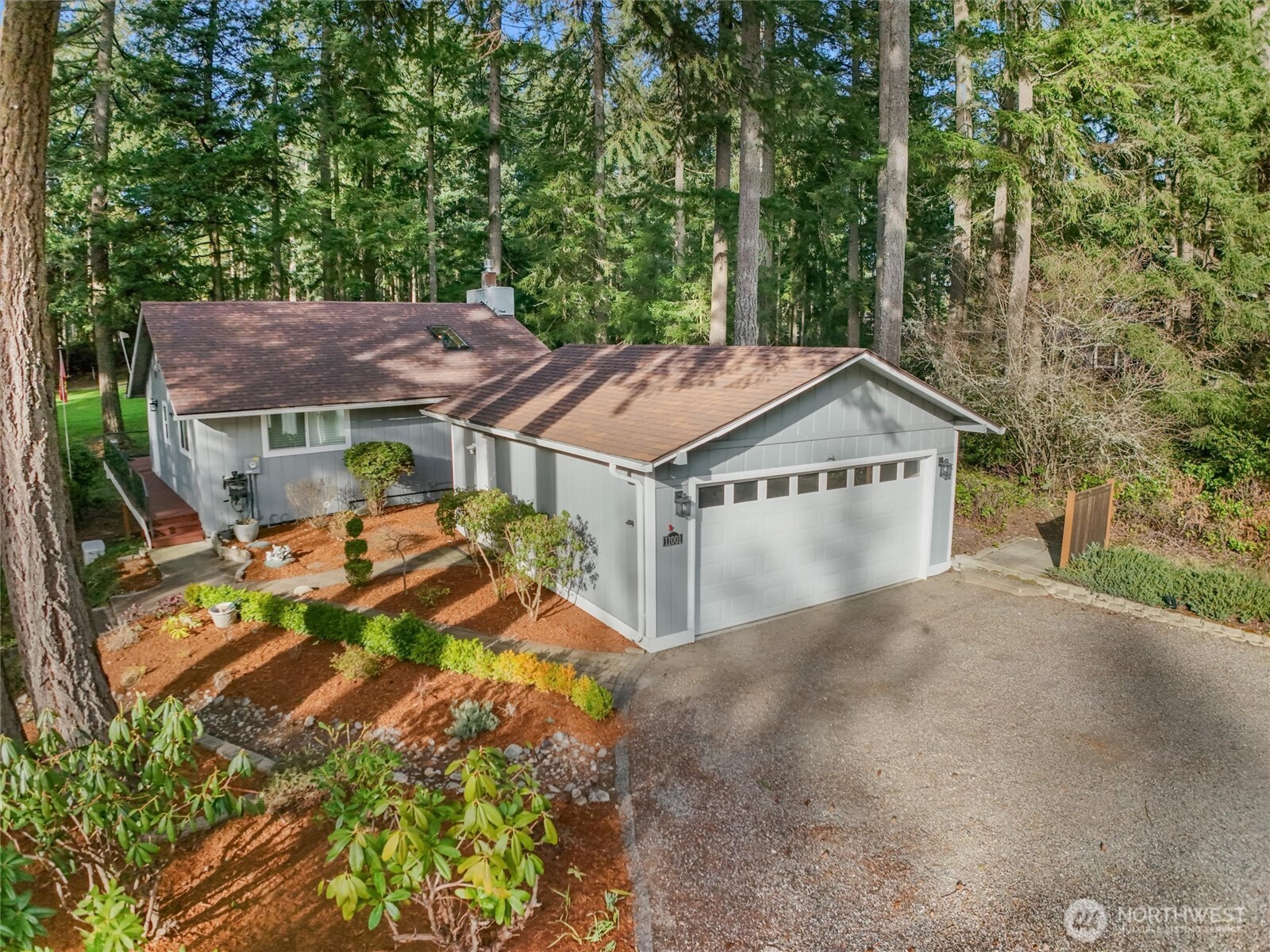 11001 Pioneer Drive , Anderson Island, WA 98303