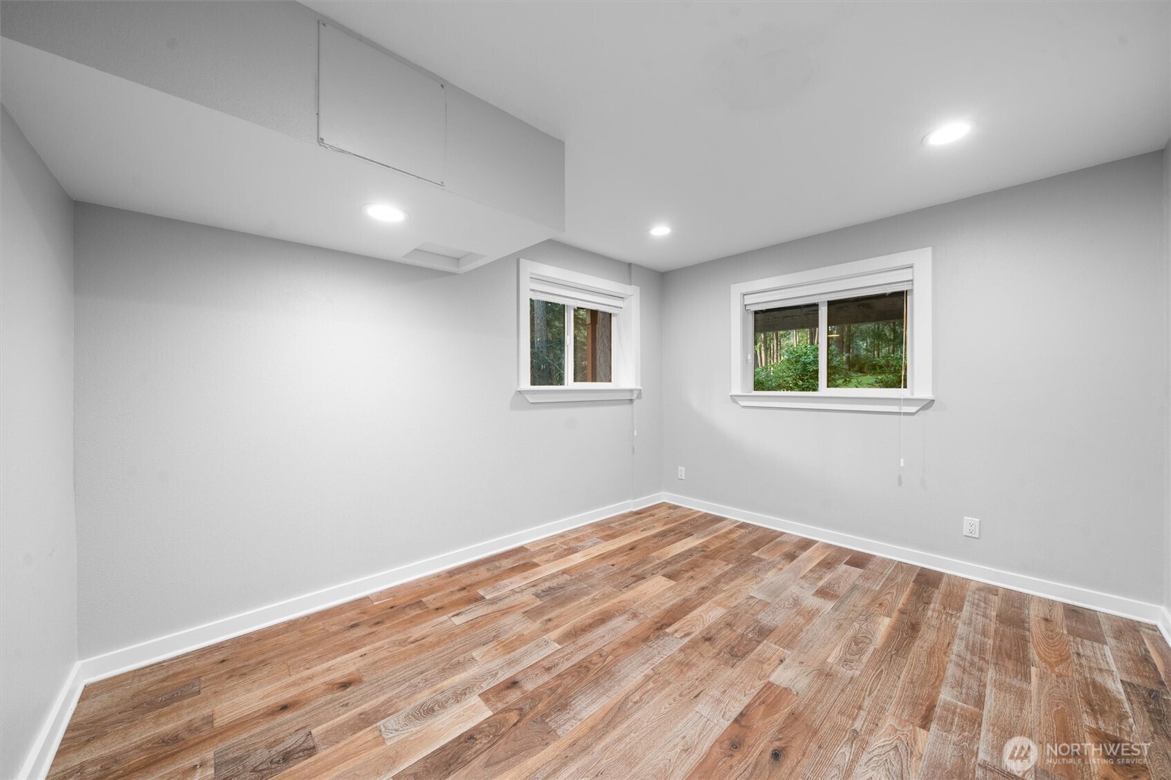 11001 Pioneer Drive , Anderson Island, WA 98303