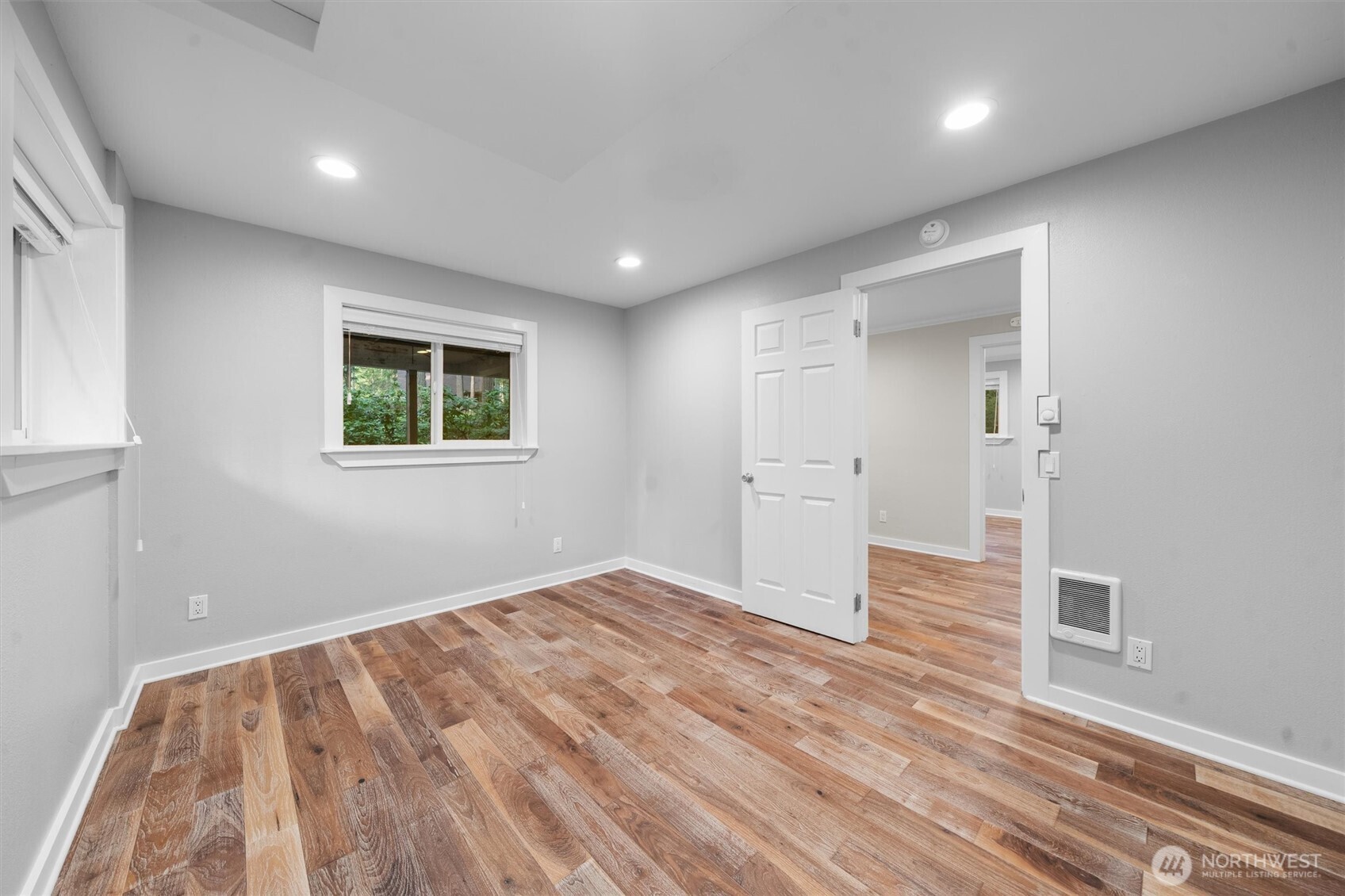 11001 Pioneer Drive , Anderson Island, WA 98303