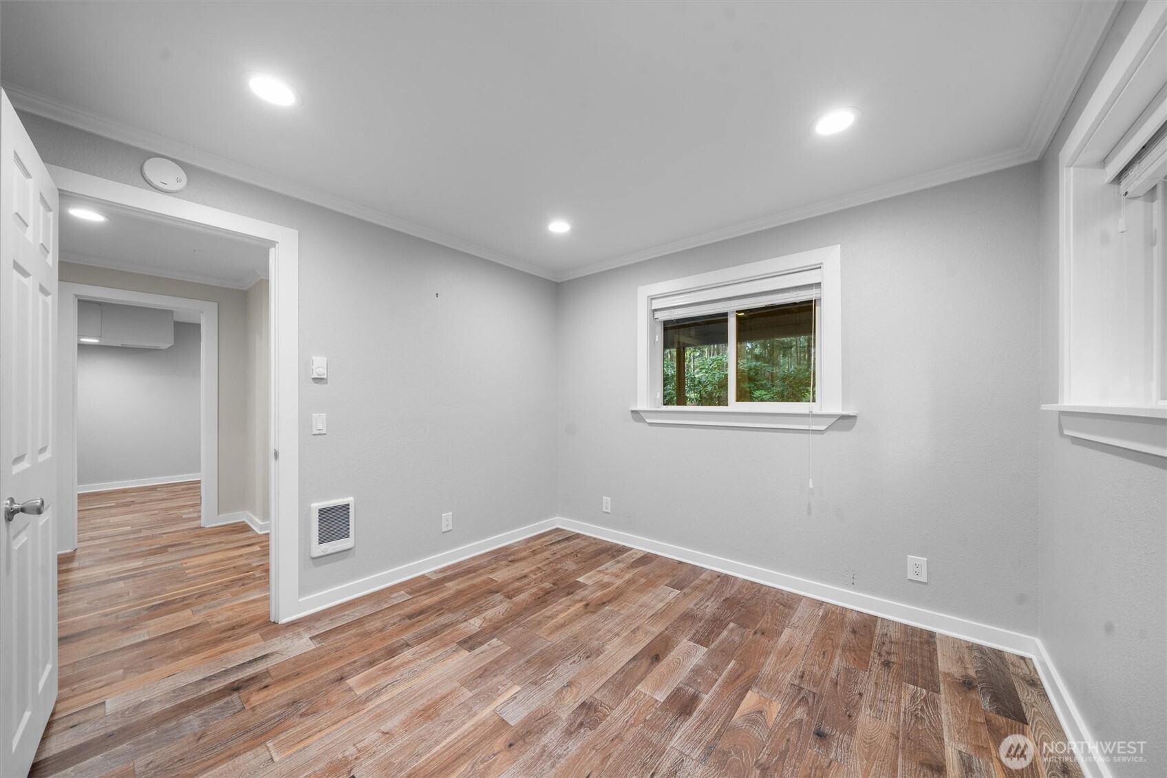 11001 Pioneer Drive , Anderson Island, WA 98303