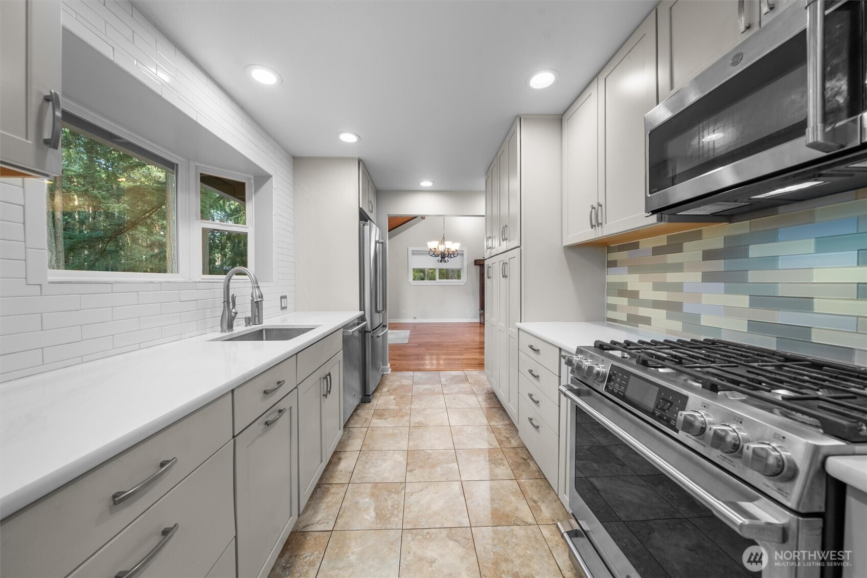 11001 Pioneer Drive , Anderson Island, WA 98303