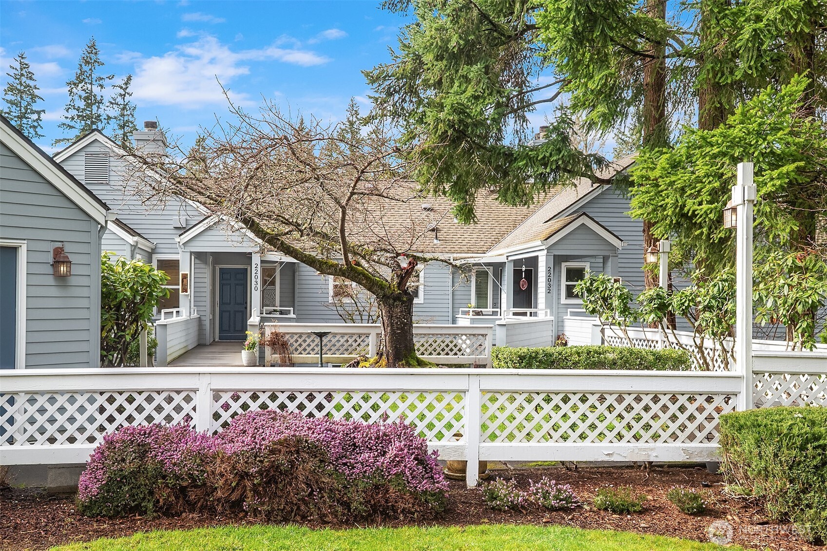 22030 SE 40th Court , Issaquah, WA 98029