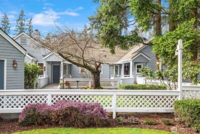 22030 SE 40th Court , Issaquah, WA 98029