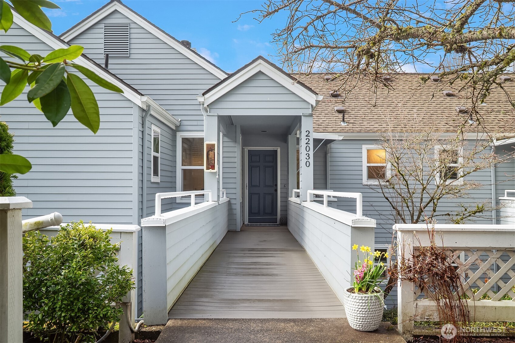 22030 SE 40th Court , Issaquah, WA 98029