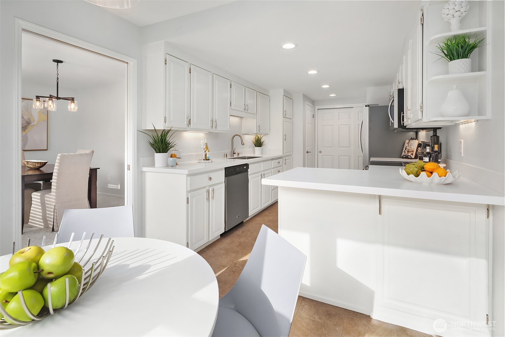 22030 SE 40th Court , Issaquah, WA 98029