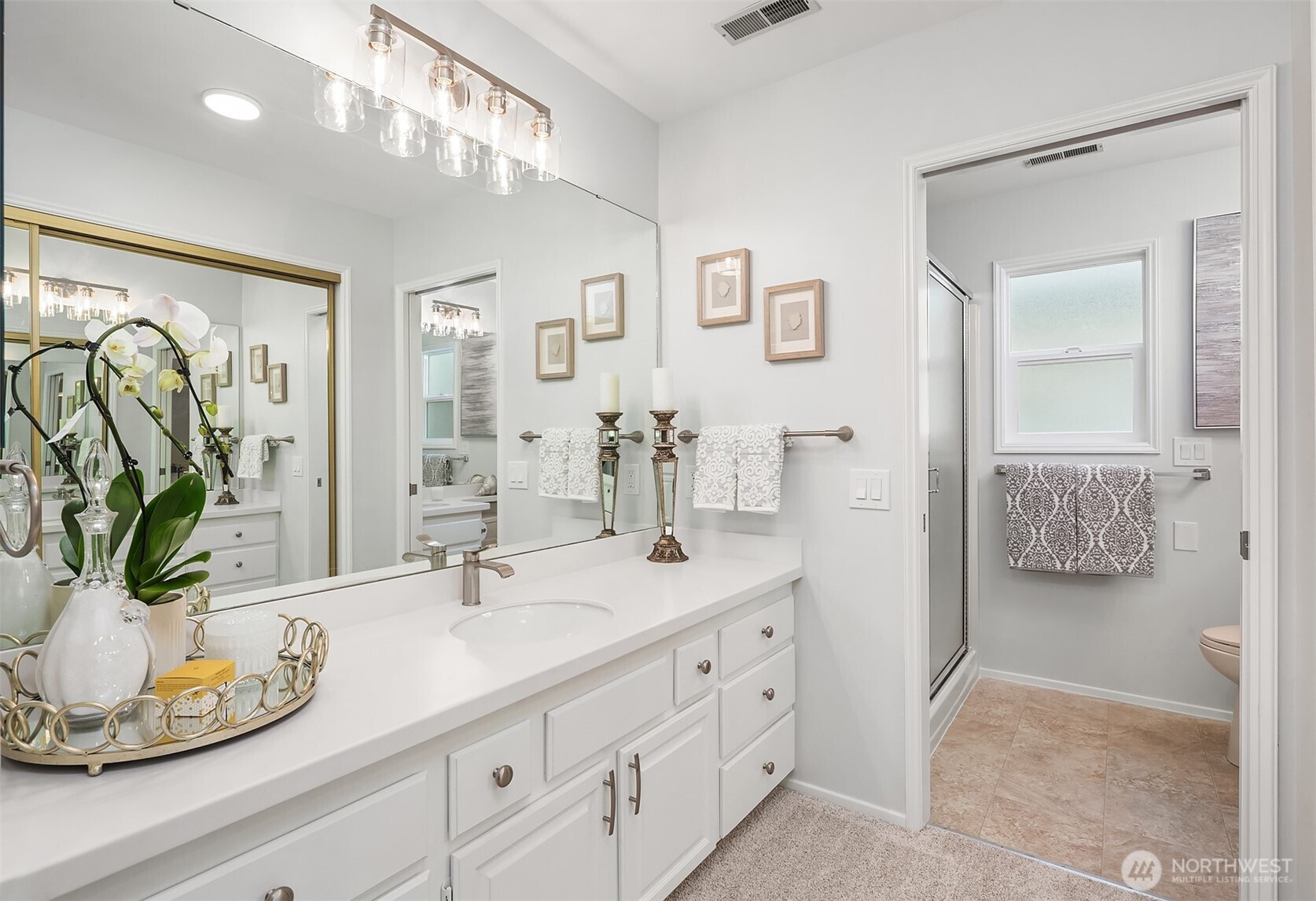 22030 SE 40th Court , Issaquah, WA 98029