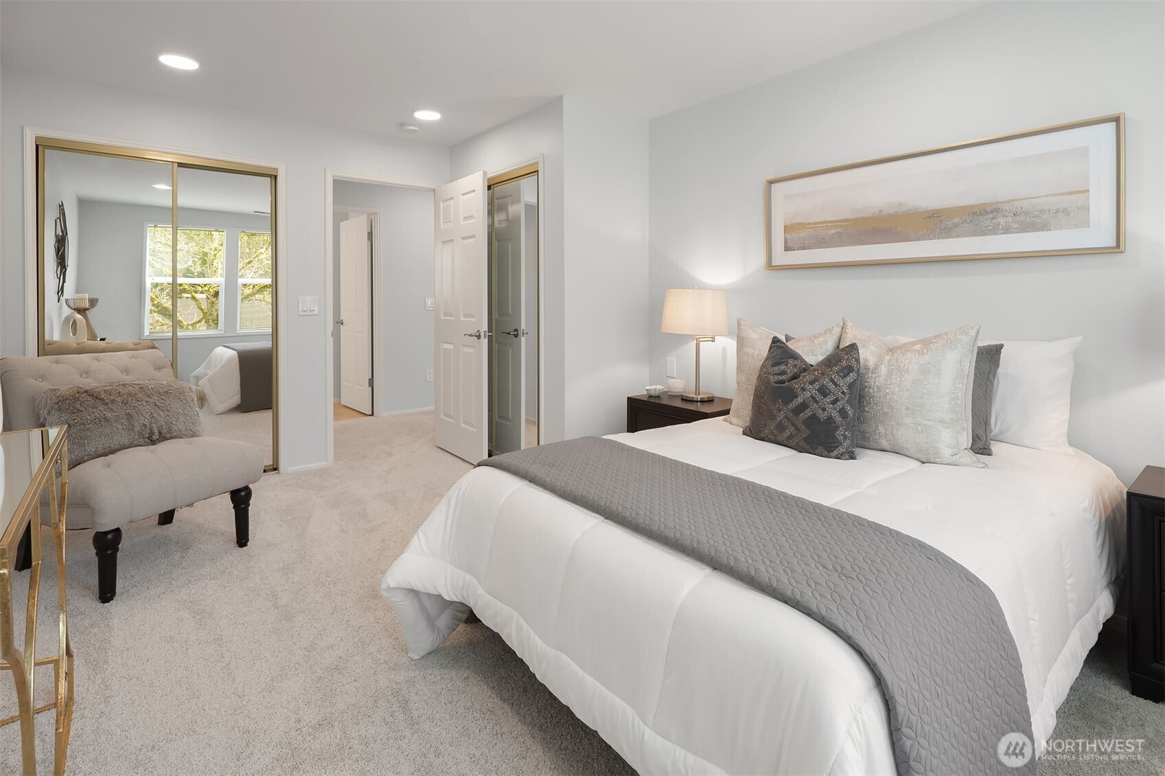 22030 SE 40th Court , Issaquah, WA 98029