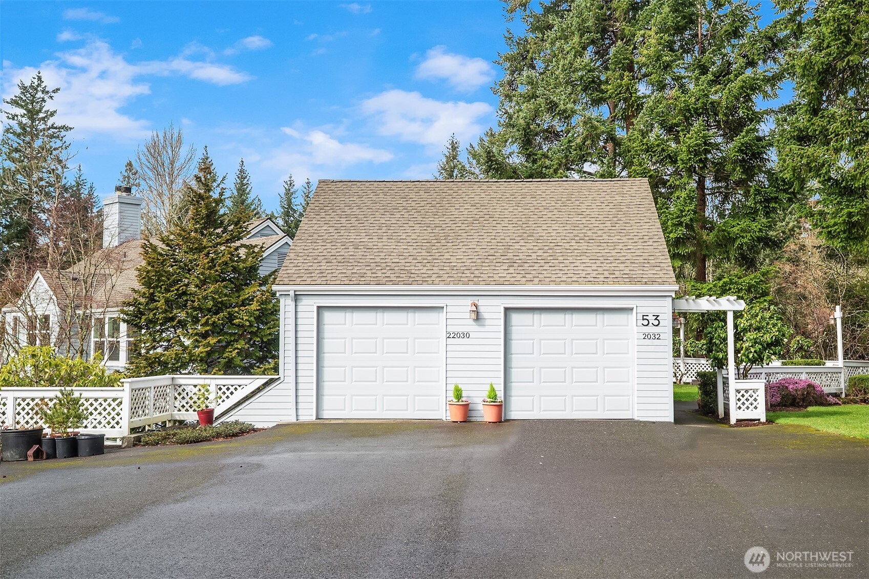 22030 SE 40th Court , Issaquah, WA 98029
