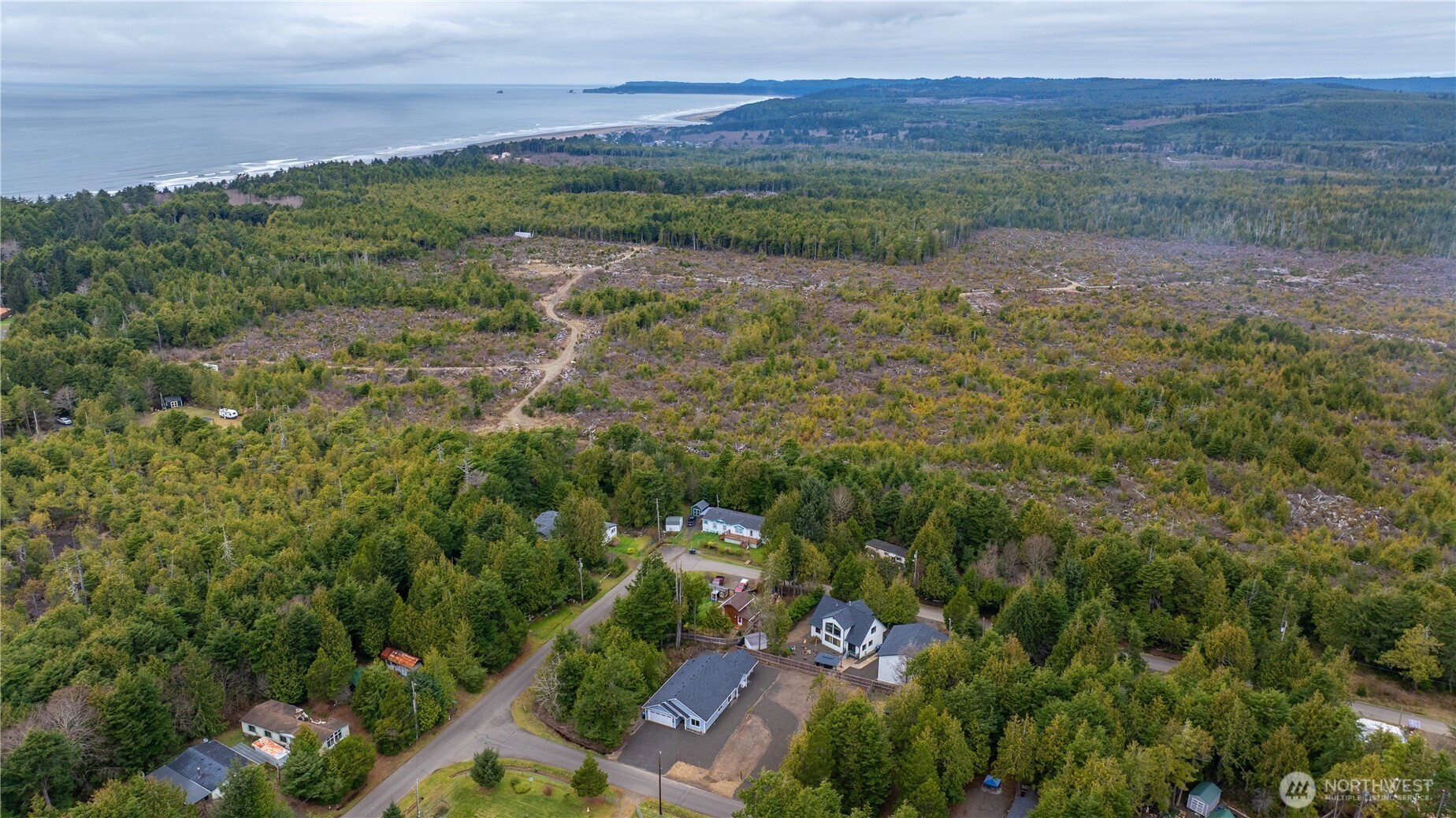 33 Butterfly Lane , Pacific Beach, WA 98571