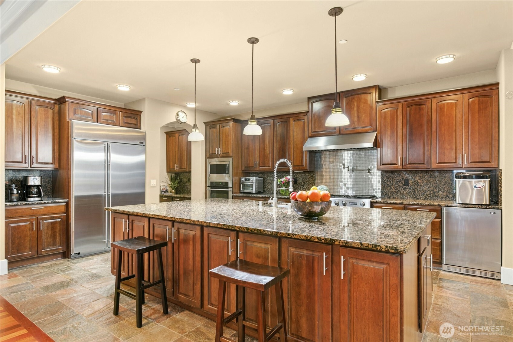 18634 92nd Avenue NE, Bothell, WA 98011