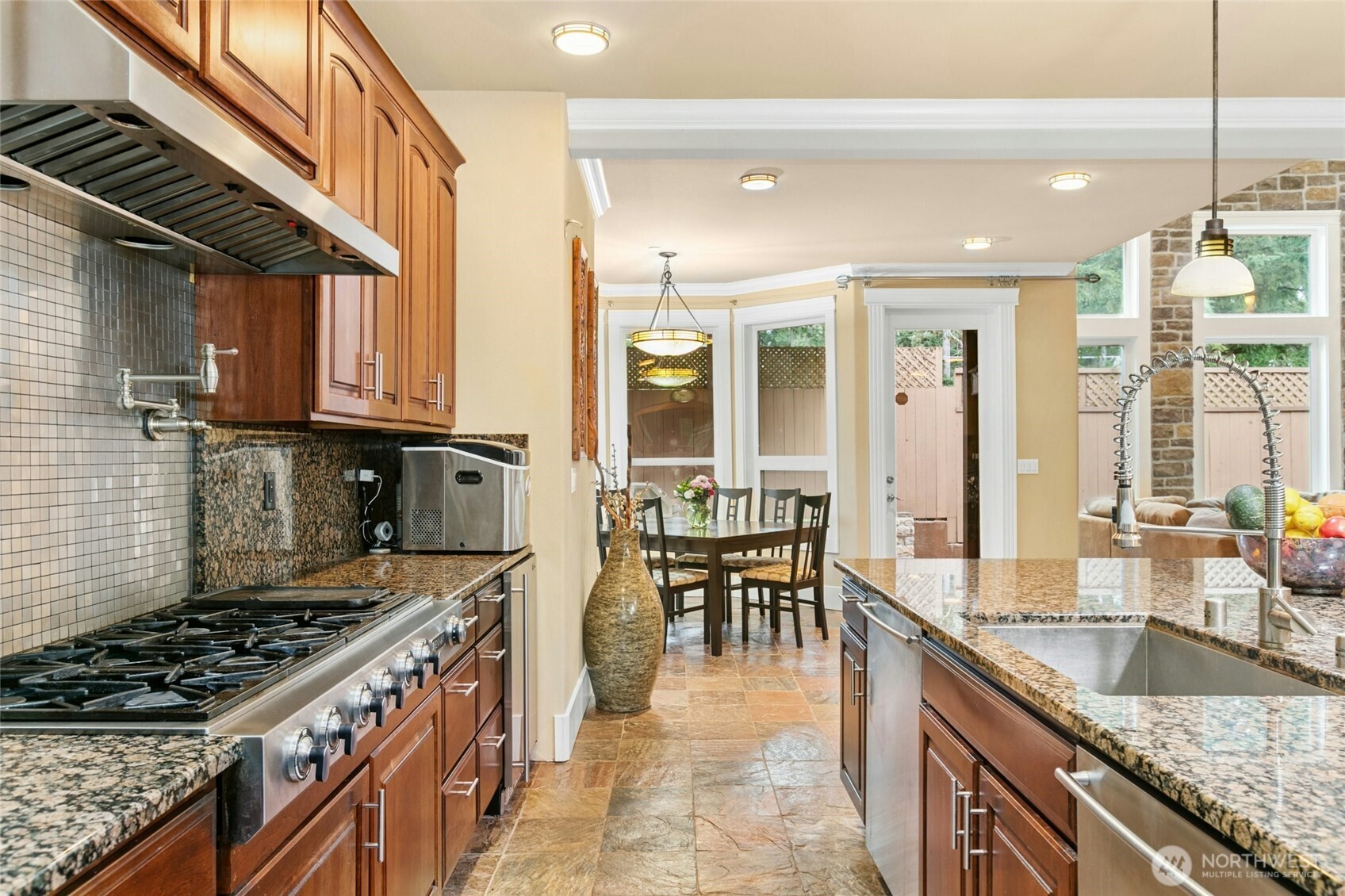 18634 92nd Avenue NE, Bothell, WA 98011