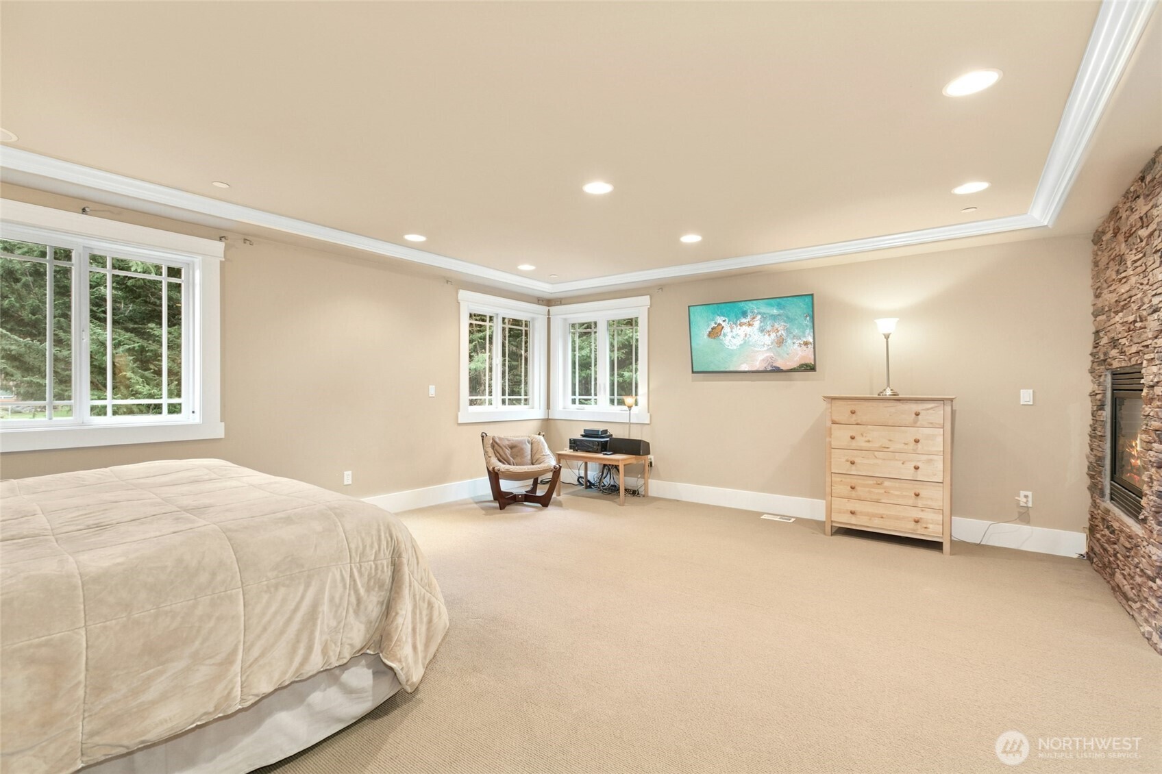 18634 92nd Avenue NE, Bothell, WA 98011