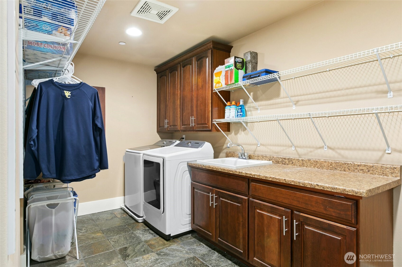 18634 92nd Avenue NE, Bothell, WA 98011