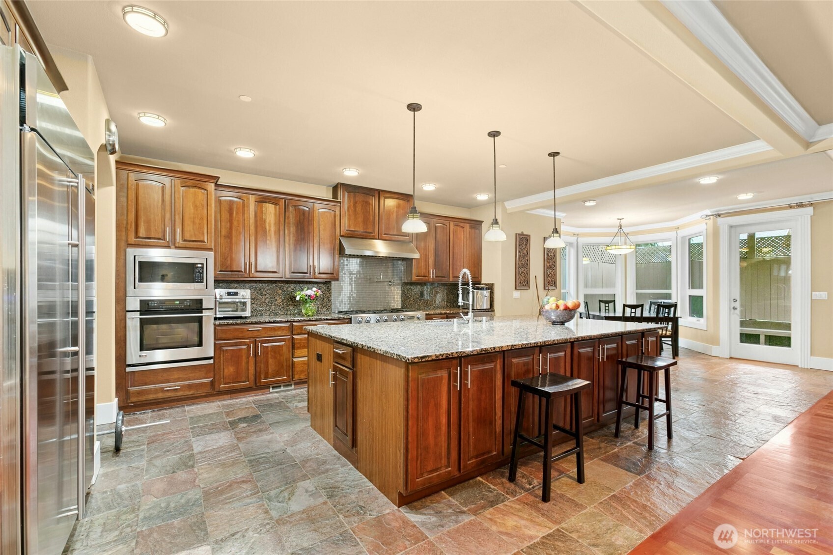 18634 92nd Avenue NE, Bothell, WA 98011