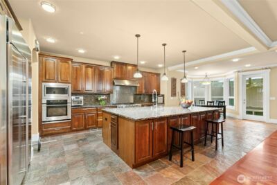 18634 92nd Avenue NE, Bothell, WA 98011 - Photo 9