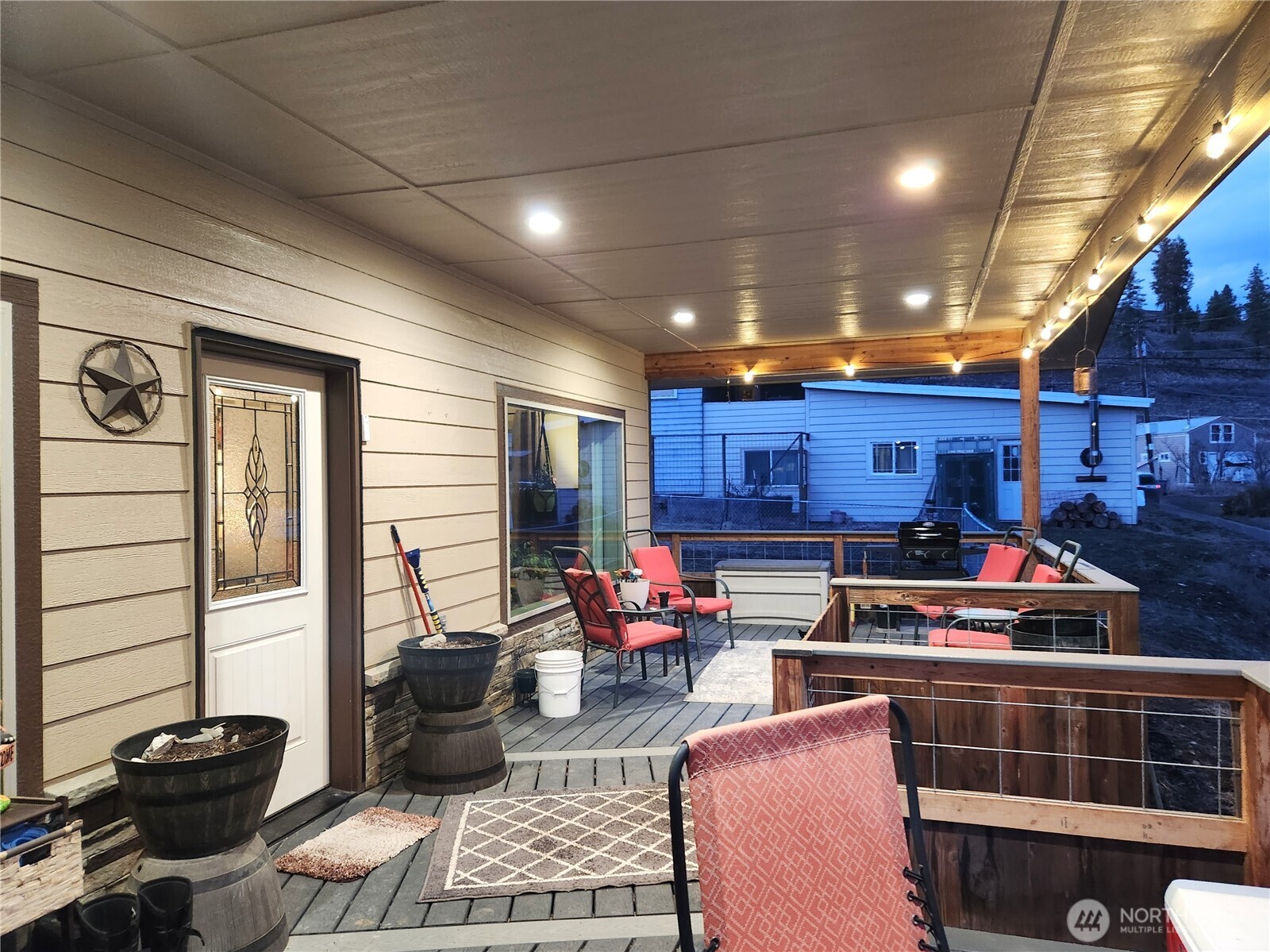 1054 Lower Madison , Republic, WA 99166