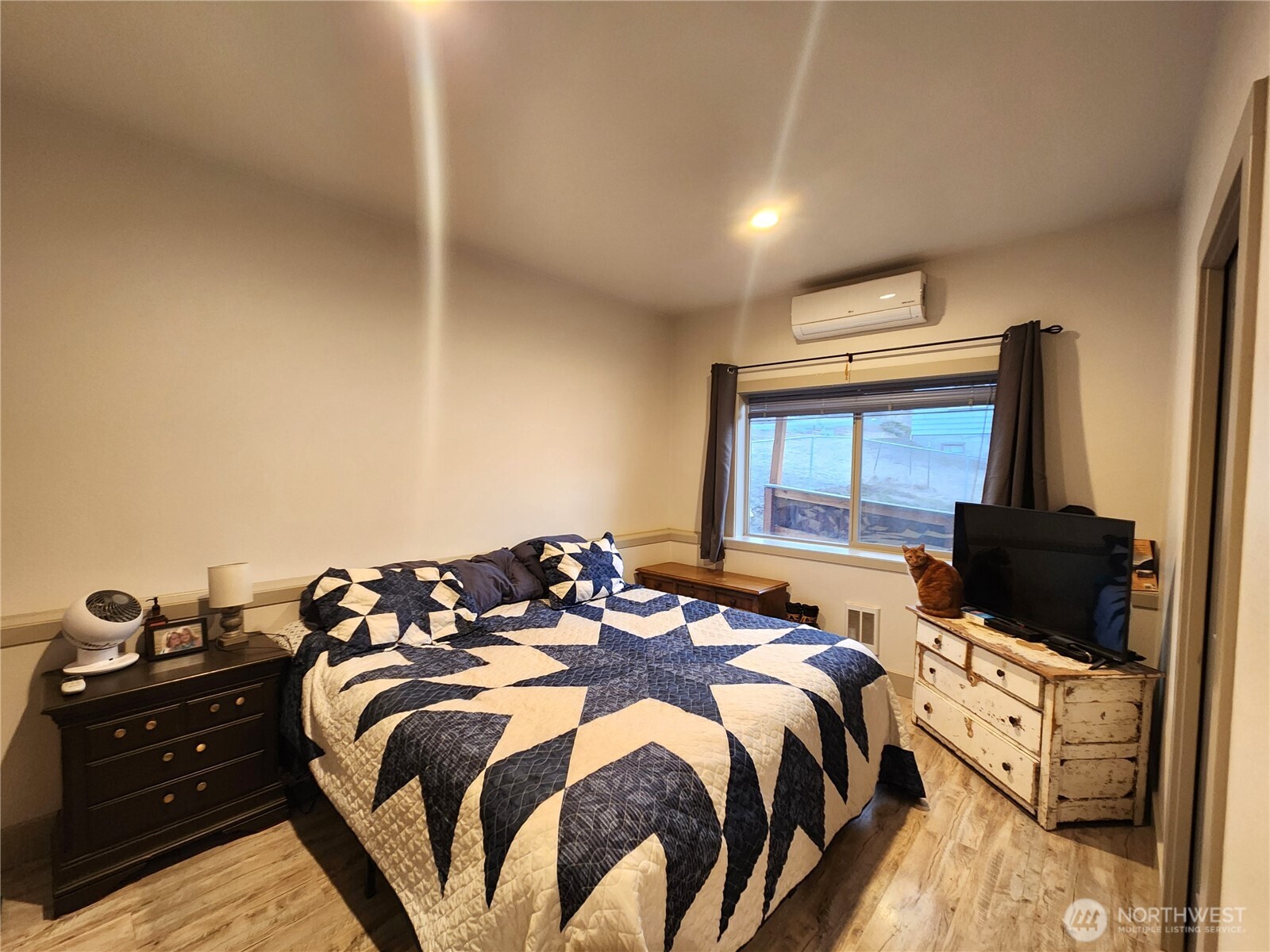 1054 Lower Madison , Republic, WA 99166