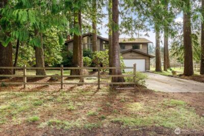 2011 Pine Wood Way , Oak Harbor, WA 98277