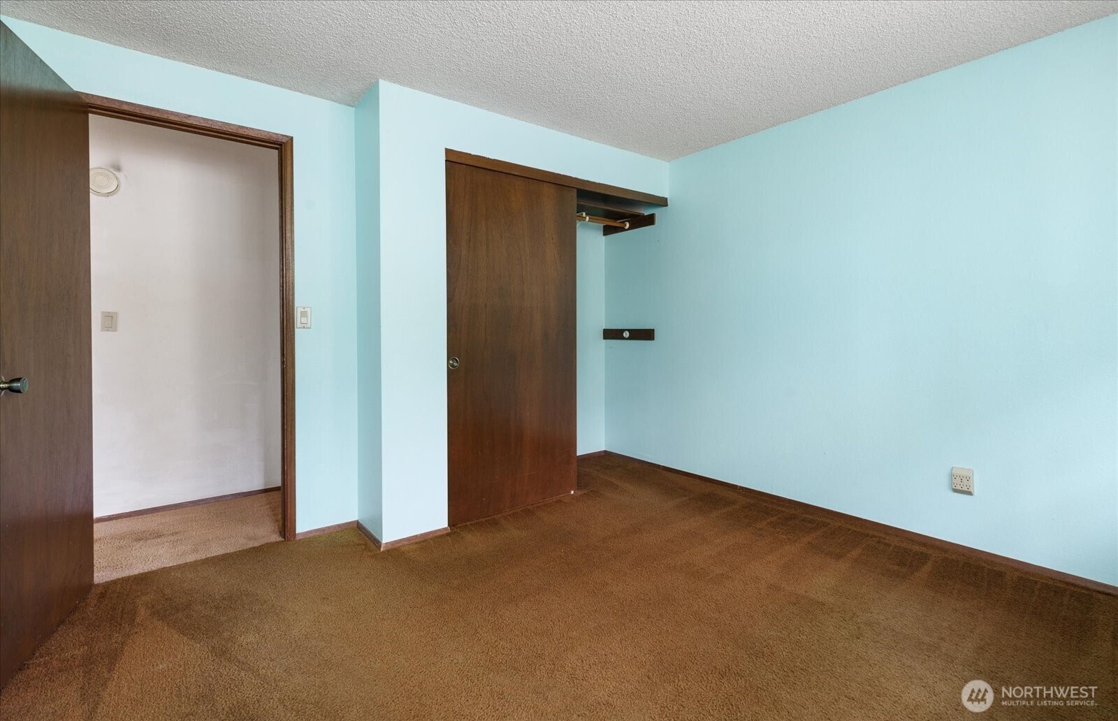 2011 Pine Wood Way , Oak Harbor, WA 98277