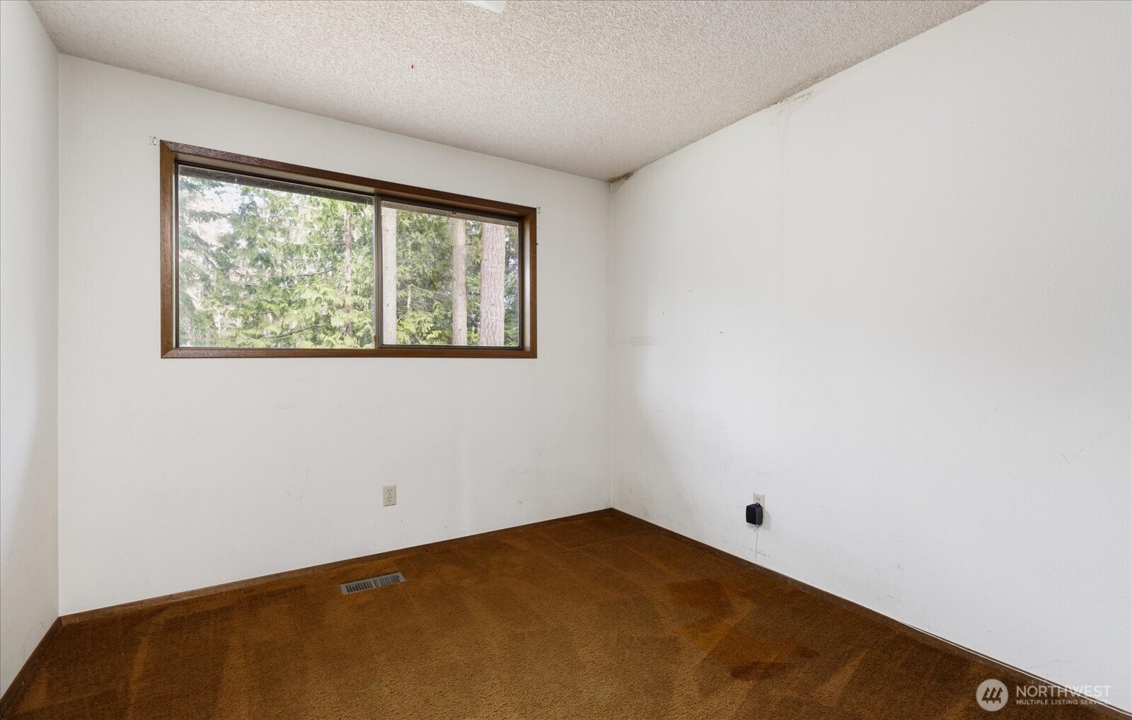 2011 Pine Wood Way , Oak Harbor, WA 98277