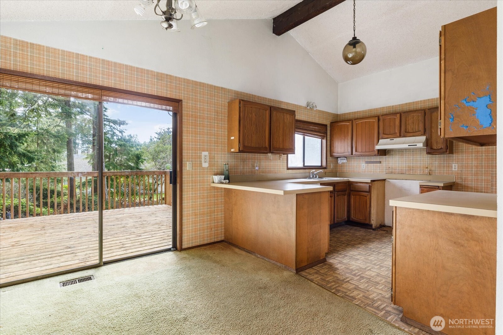 2011 Pine Wood Way , Oak Harbor, WA 98277