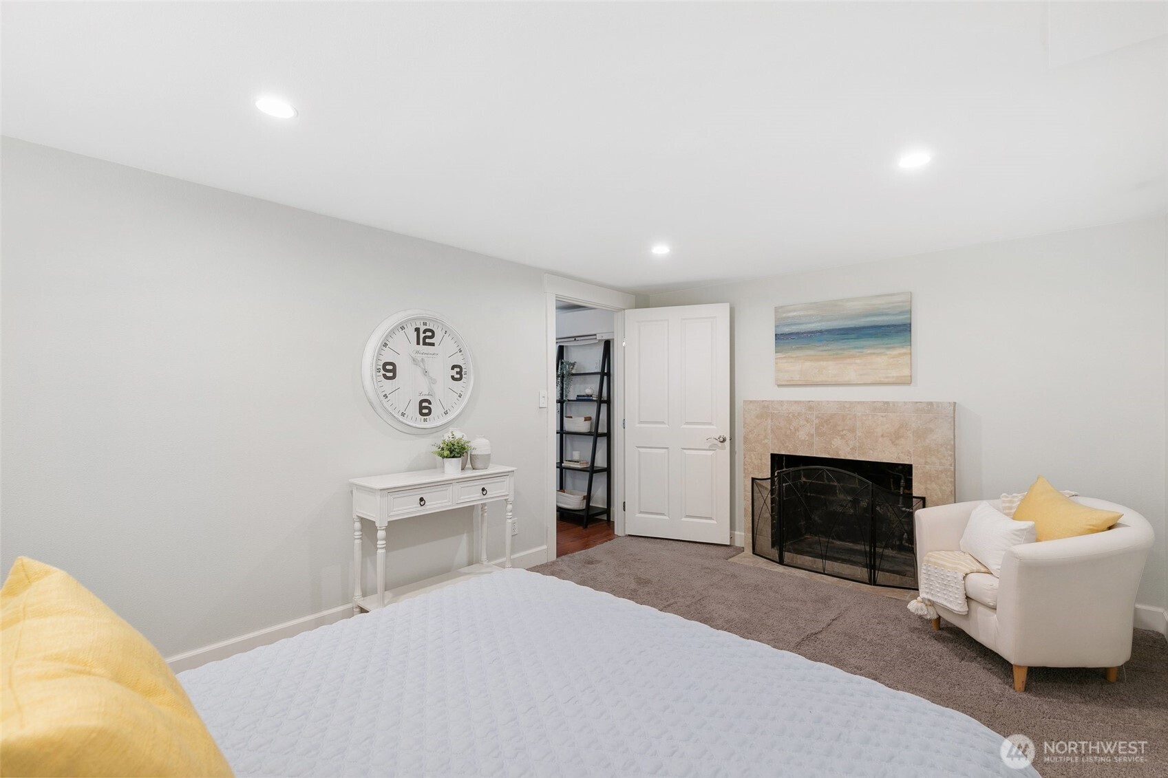 6325 42nd Avenue SW, Seattle, WA 98136