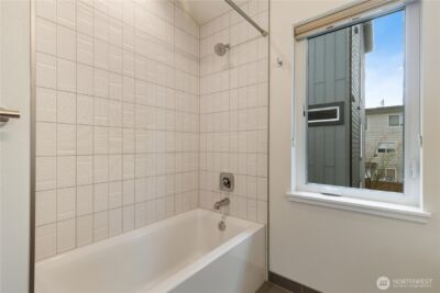 115 N 105th Street #B, Seattle, WA 98133 - Photo 22