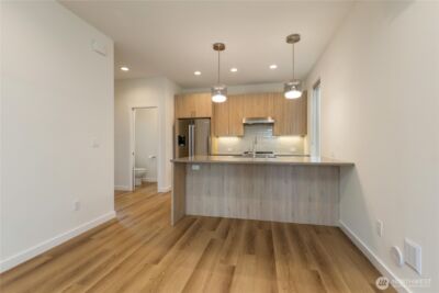 115 N 105th Street #B, Seattle, WA 98133 - Photo 25