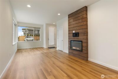 115 N 105th Street #B, Seattle, WA 98133 - Photo 30