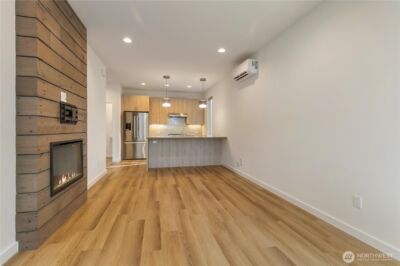 115 N 105th Street #B, Seattle, WA 98133 - Photo 3