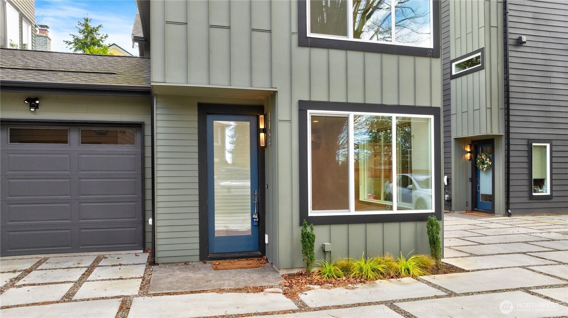 115 N 105th Street #B, Seattle, WA 98133
