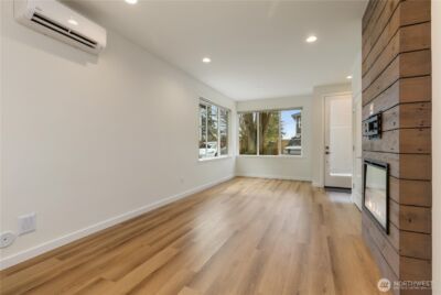 115 N 105th Street #B, Seattle, WA 98133 - Photo 8