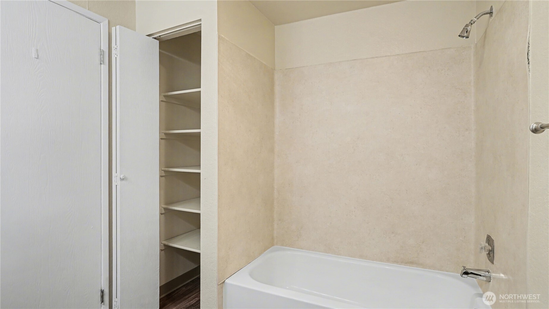 31511 106th Place SE #T204, Auburn, WA 98092