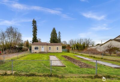 222 W Marilyn Avenue , Everett, WA 98204