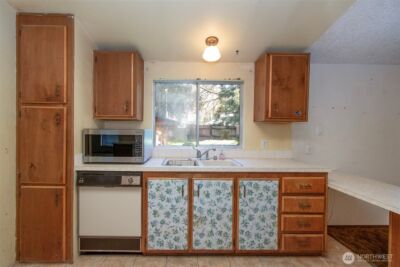 114 S ALDER Lane , Port Angeles, WA 98362 - Photo 12
