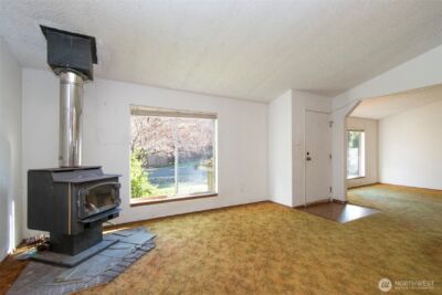 114 S ALDER Lane , Port Angeles, WA 98362 - Photo 4